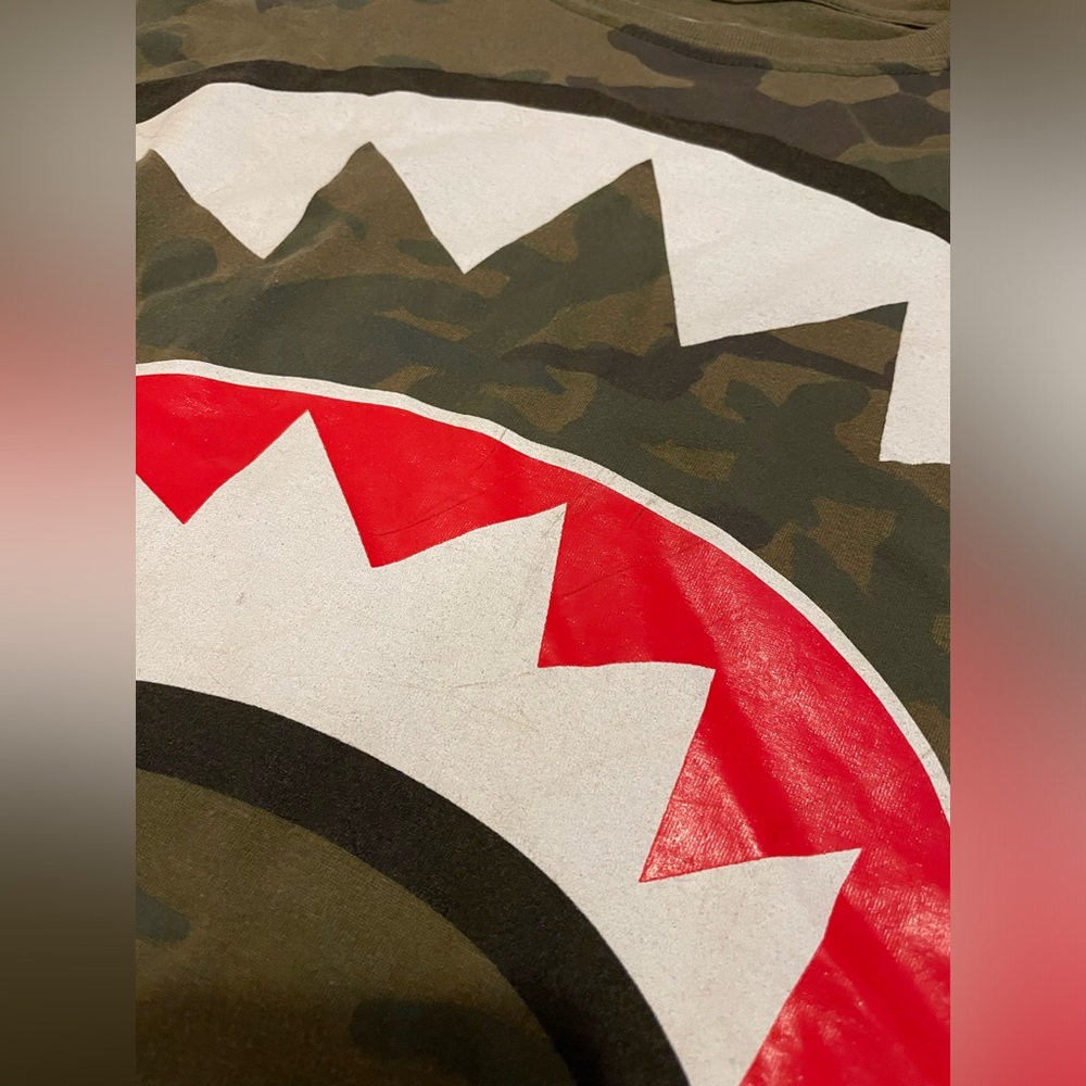 🔴 Fresh Laundry Camo Tshirt - Picture 2 of 6